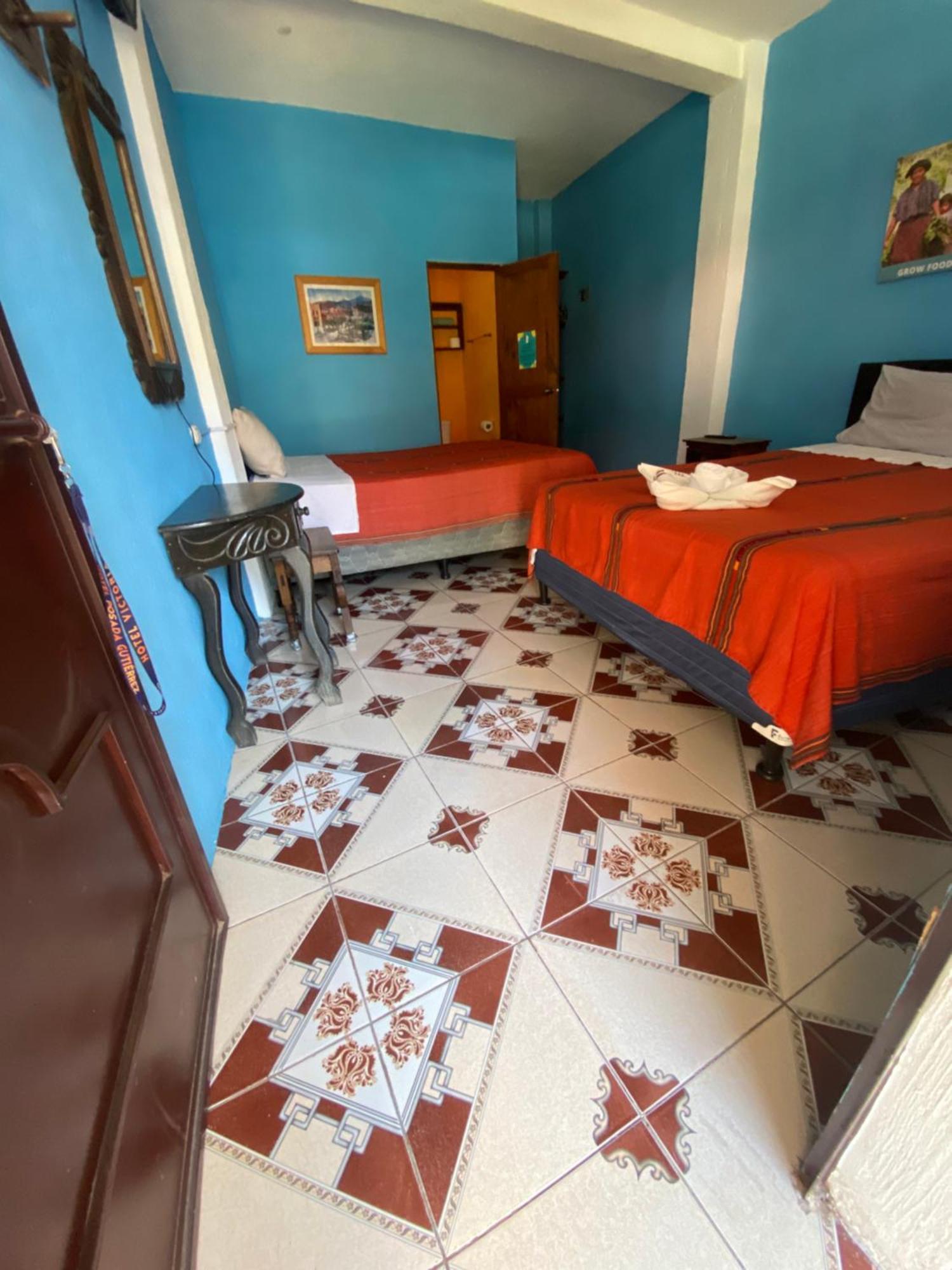 Hotel Posada Gutierrez Panajachel Dış mekan fotoğraf